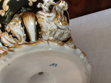 Charger l'image dans la galerie, Très beau flacon en porcelaine russe 19ème Manufacture Alexandre Popov