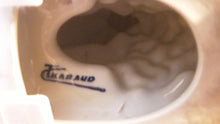 Charger l&#39;image dans la galerie, Singe en porcelaine de Camille Tharaud  Années 20
